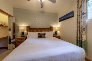 king room with ensuite