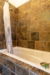 tiled bath tub